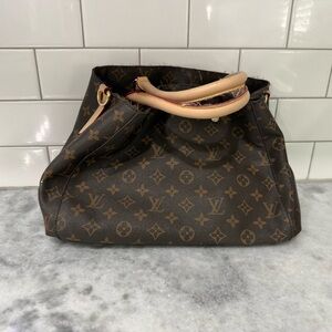 Brown LV Handbag/Crossbody